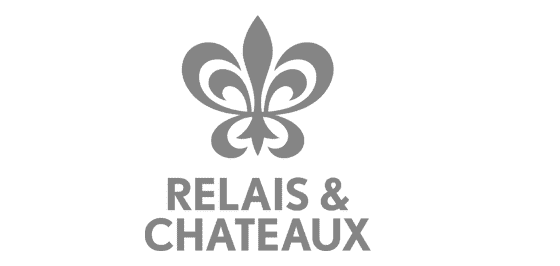 Linge de chambre haut de gamme utilisé par les hôtels du réseau Relais & Chateaux