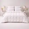 Couette satin de bambou respirante et hypoallergénique luxe