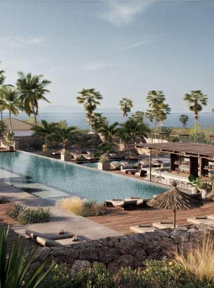 Dans ce cadre naturel enchanteur, la piscine de l'hôtel se fond harmonieusement dans son environnement verdoyant. Entourée par la majesté de la nature, cette oasis aquatique offre une retraite apaisante. Les eaux cristallines de la piscine invitent à la détente, offrant un havre de paix où se mêlent luxe et sérénité. Une immersion totale dans la beauté naturelle pour une expérience hôtelière incomparable.