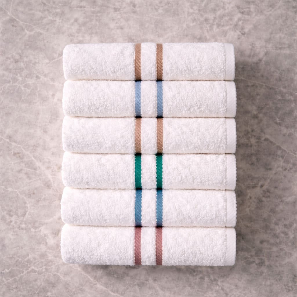 Pile de serviettes délicatement rangées